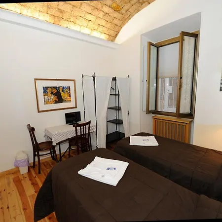 Domenichino Aparthotel